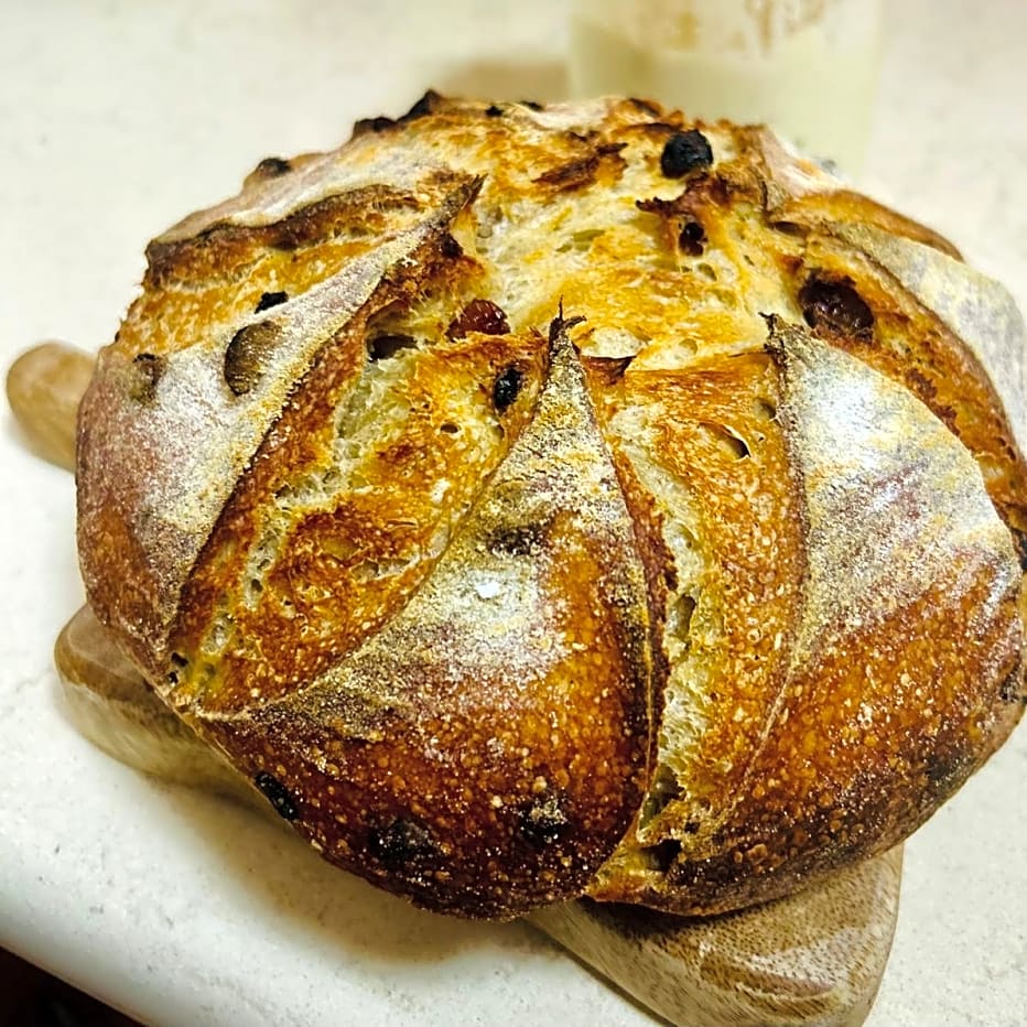 sourdough-cinnamon-raisin